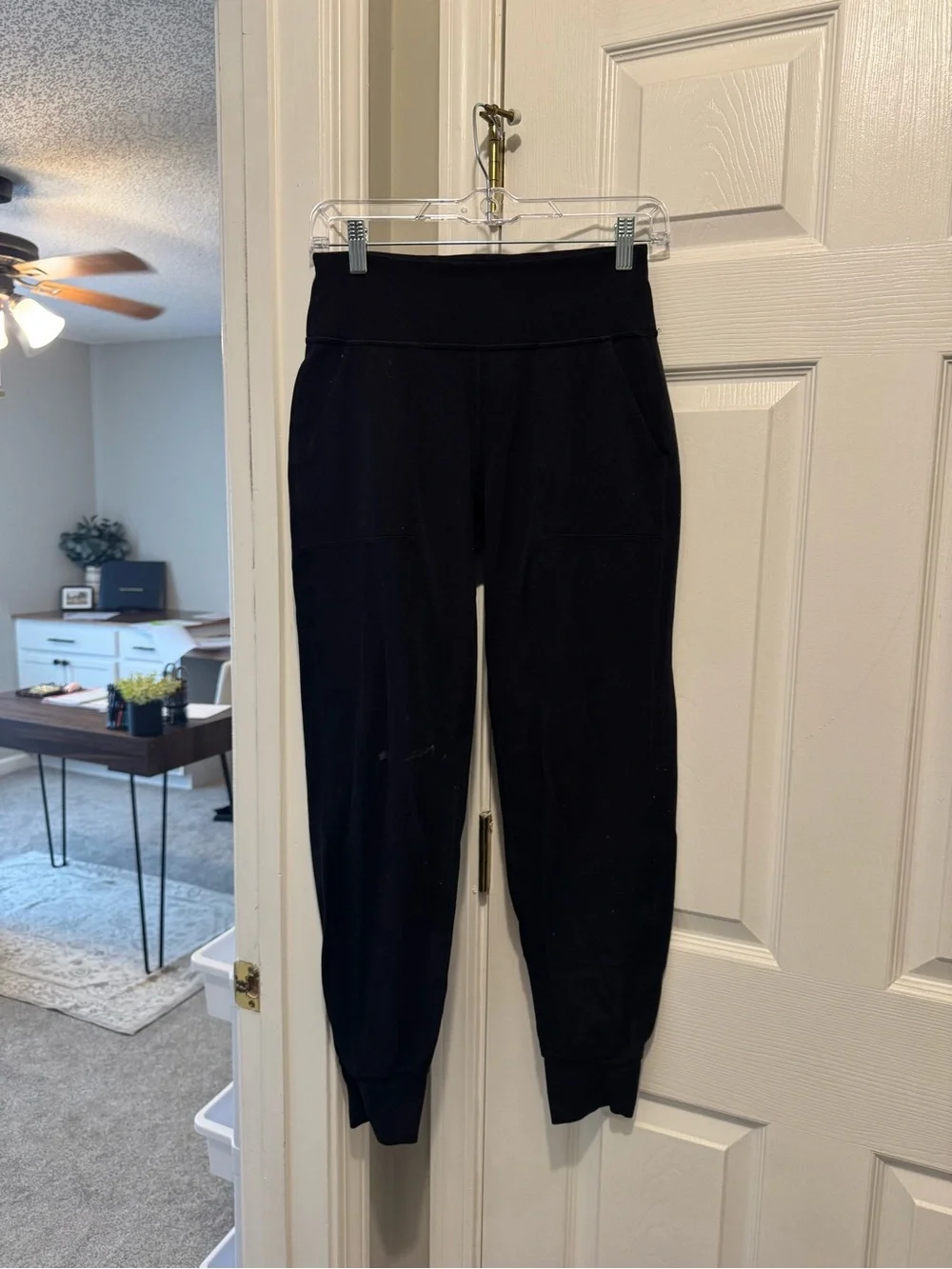 Lululemon Align Joggers— see description